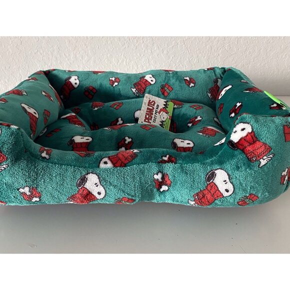 Peanuts Snoopy Small Dog Cat Pet Cozy Cuddler Bed Christmas Holiday Green NEW - Picture 6 of 15